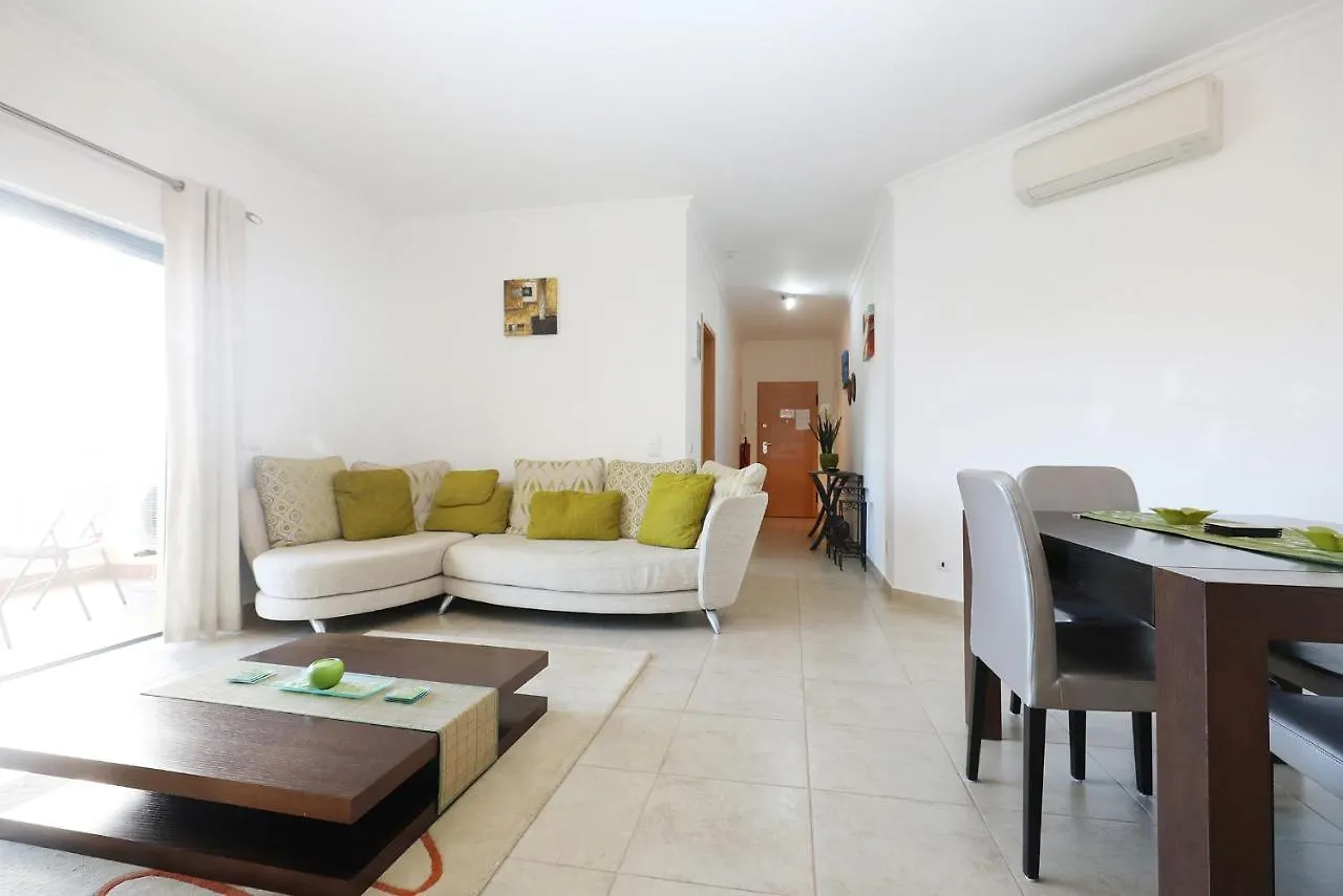 A68 - Palmeiras Paz Apartment Lagos