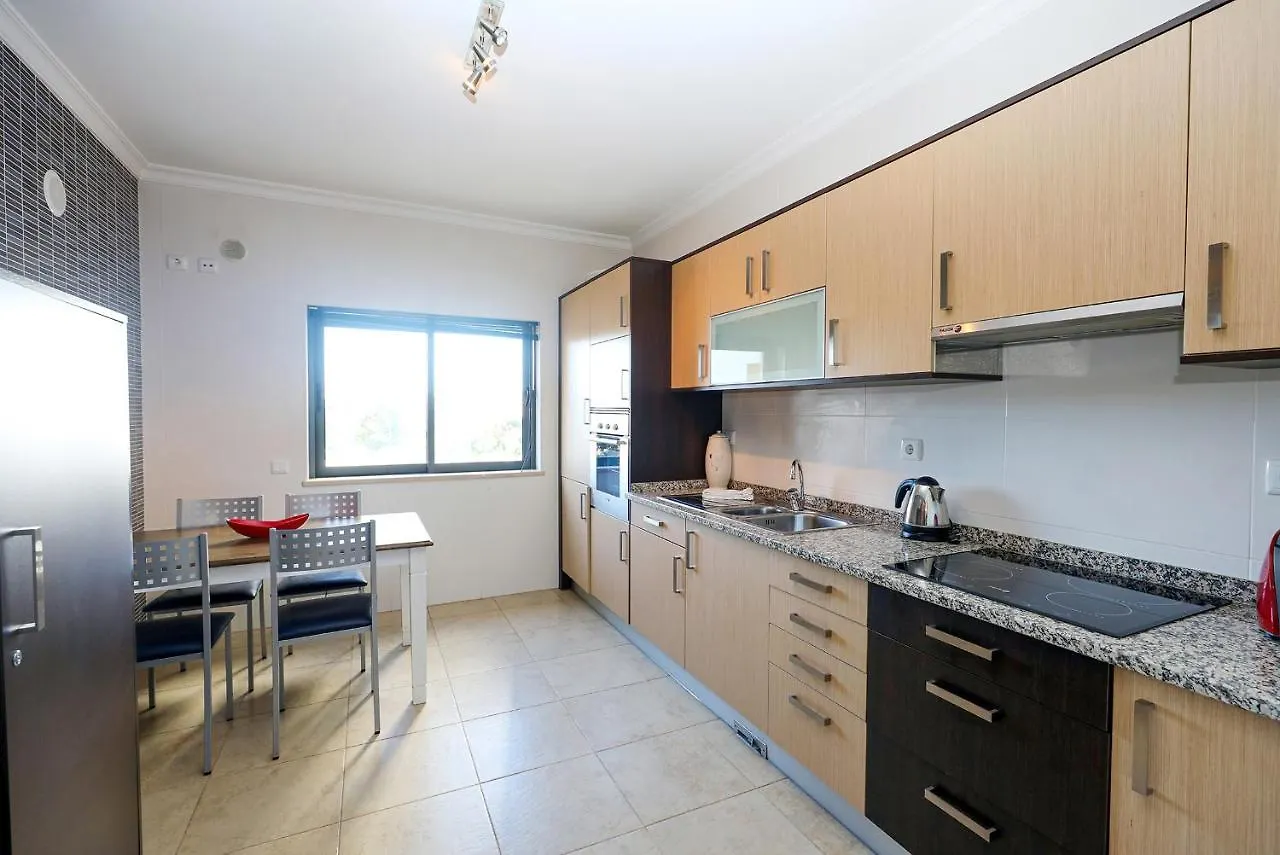A68 - Palmeiras Paz Apartment Lagos
