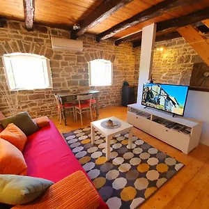 Casa Leonarda, Old Authentic Istrian Stone House Near Motovun, Istria Zamask