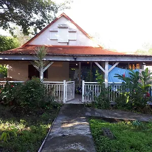 https://llis.comcaribbean.com
