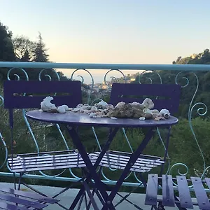 https://menton-mignon-2p-bucolique-vue-mer-campagne.fr-provencehotel.com