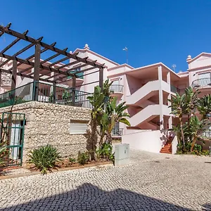 B73 - Luz Sun Apartment