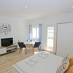 Casa Da Flor In Apartment