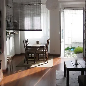 The Back Yard Nest Lissabon
