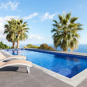 Endless Blue House Arco da Calheta (Madeira)